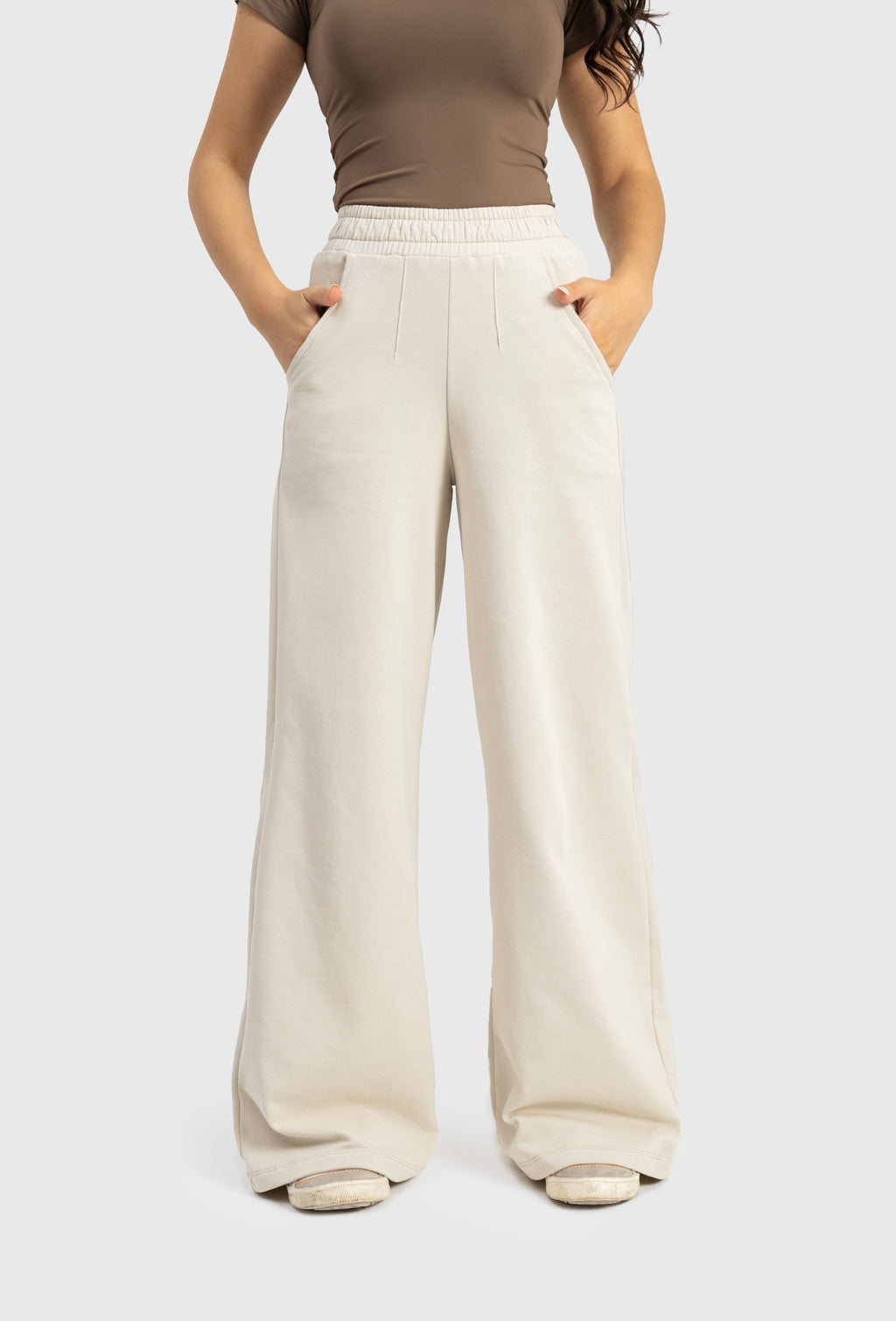 Almond Beige High-waist Pintuck pant