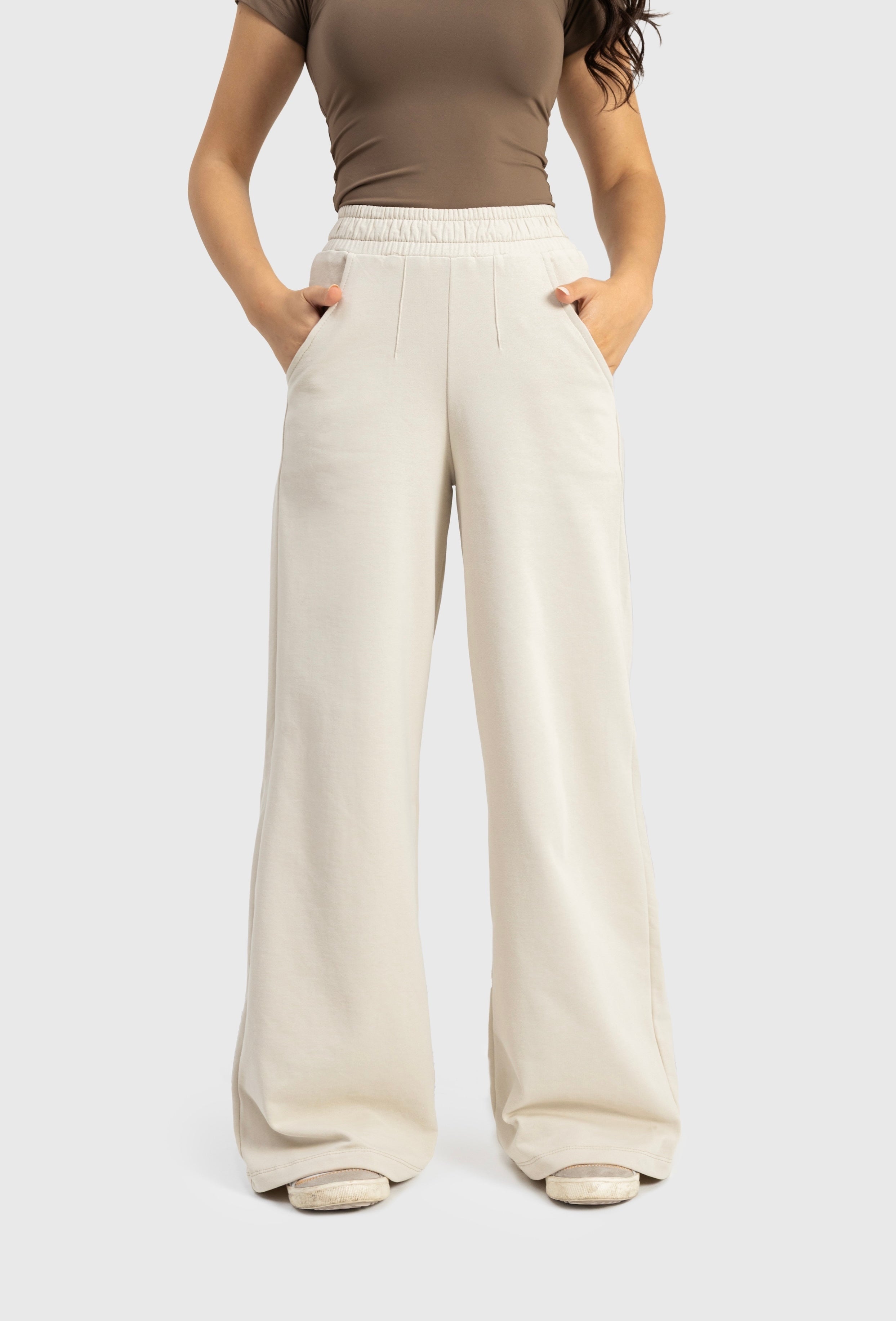 Almond Beige High-waist Pintuck pant