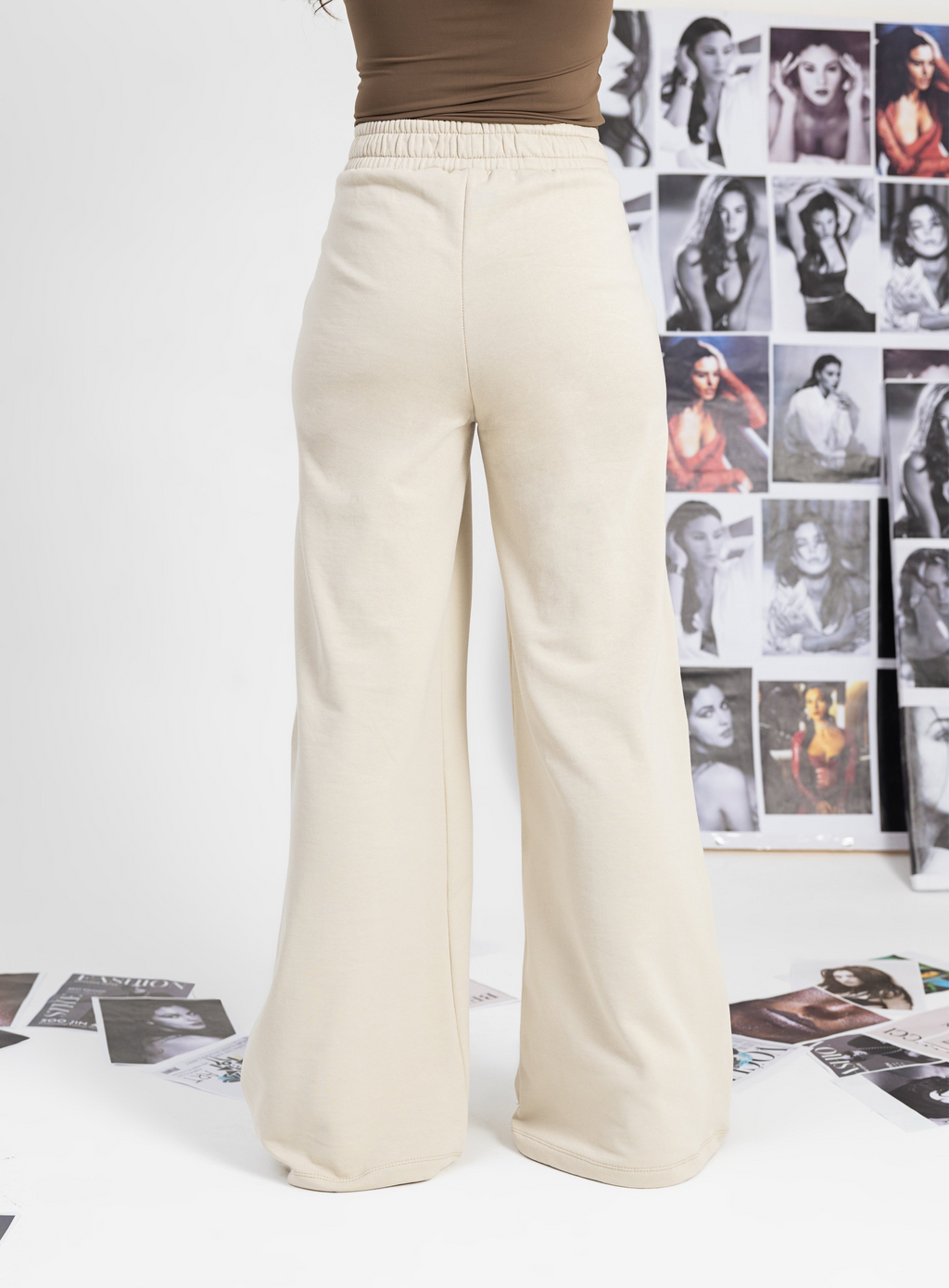 Almond Beige High-waist Pintuck pant