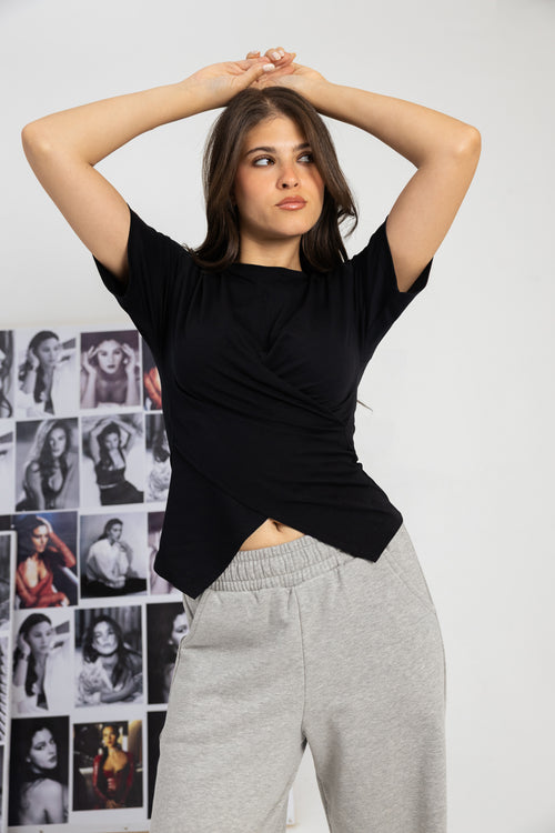 Black T-SHIRT