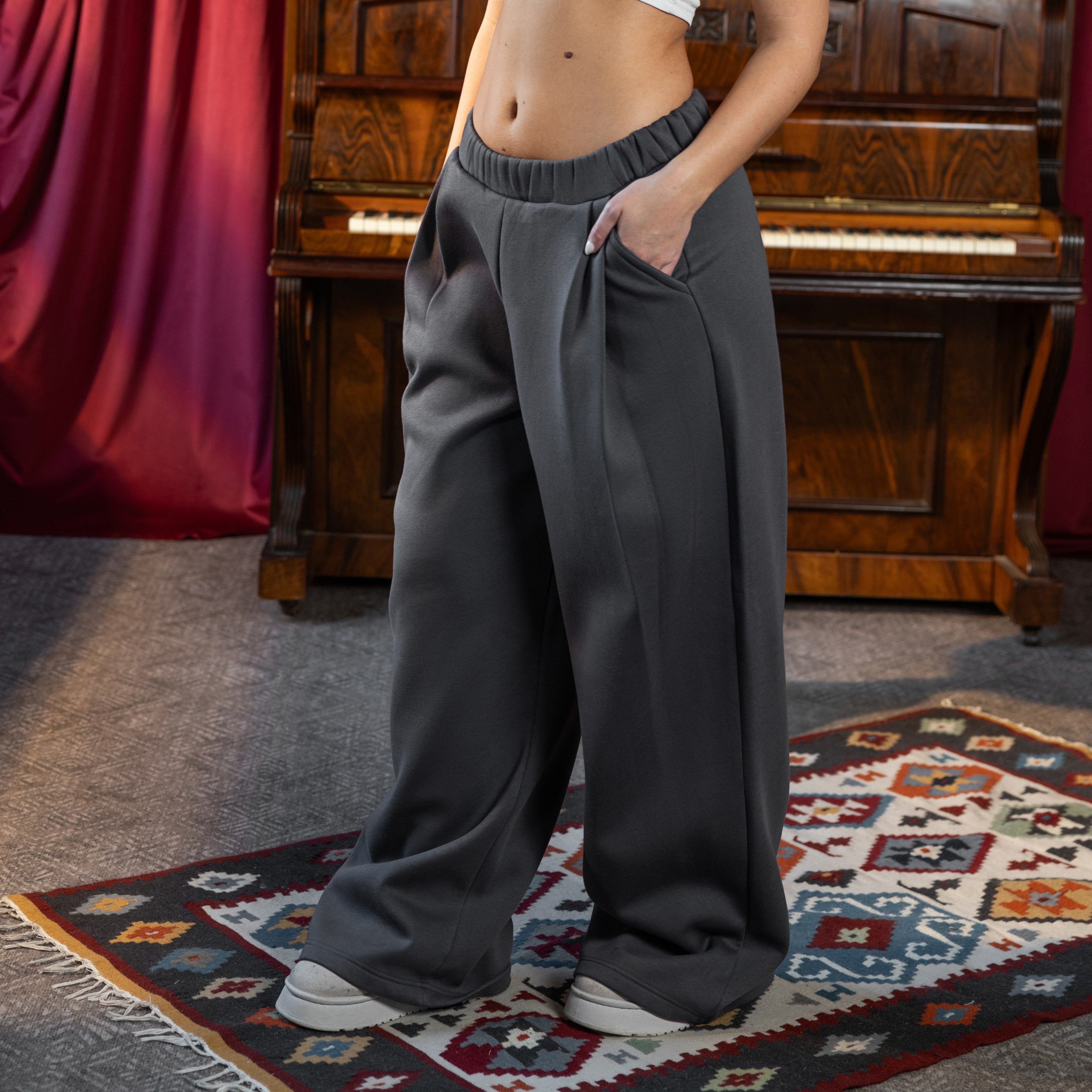 Fleece Pleated Pant - CHARCOAL