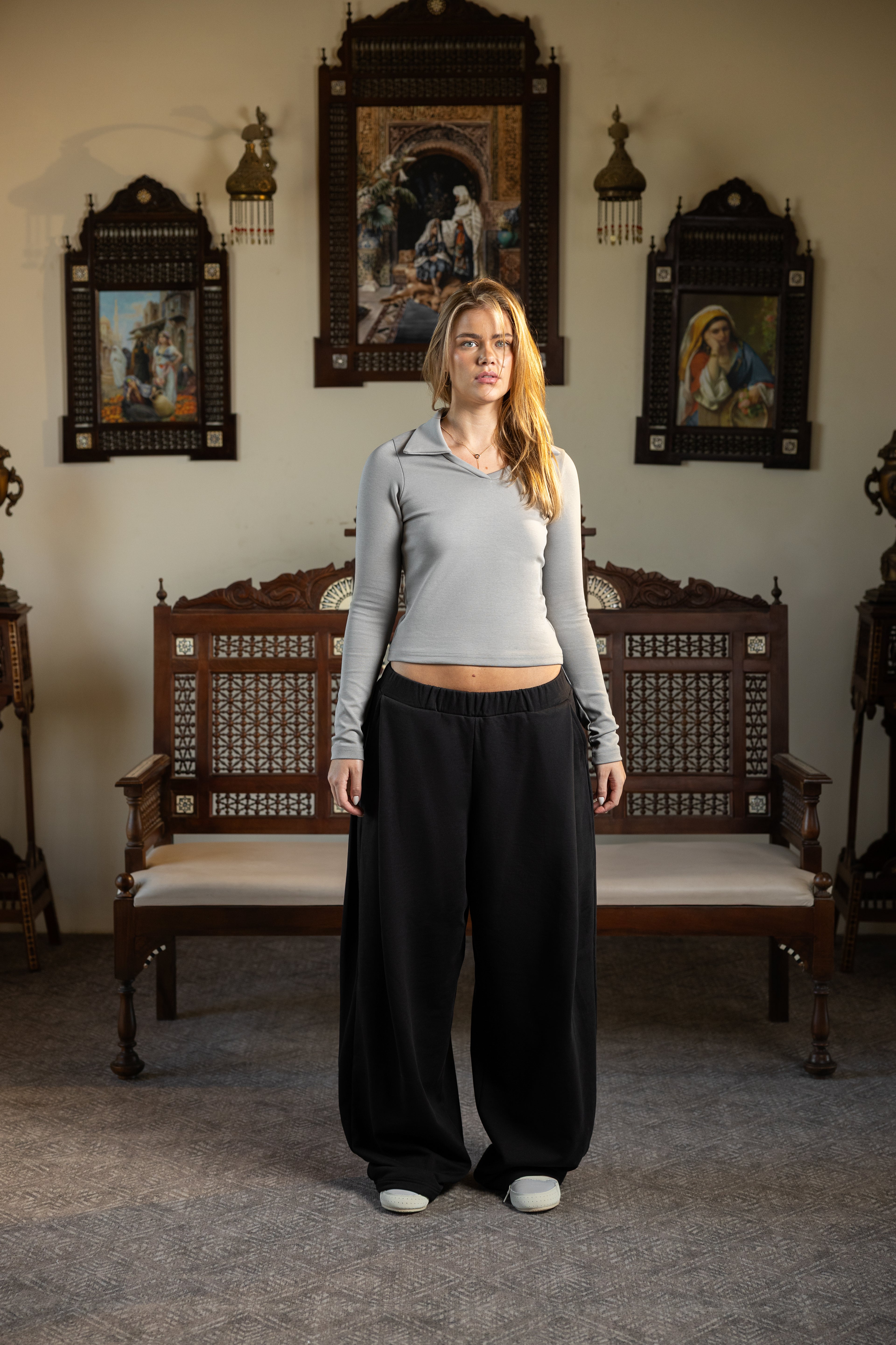 CLOUD GRAY V-collar Top